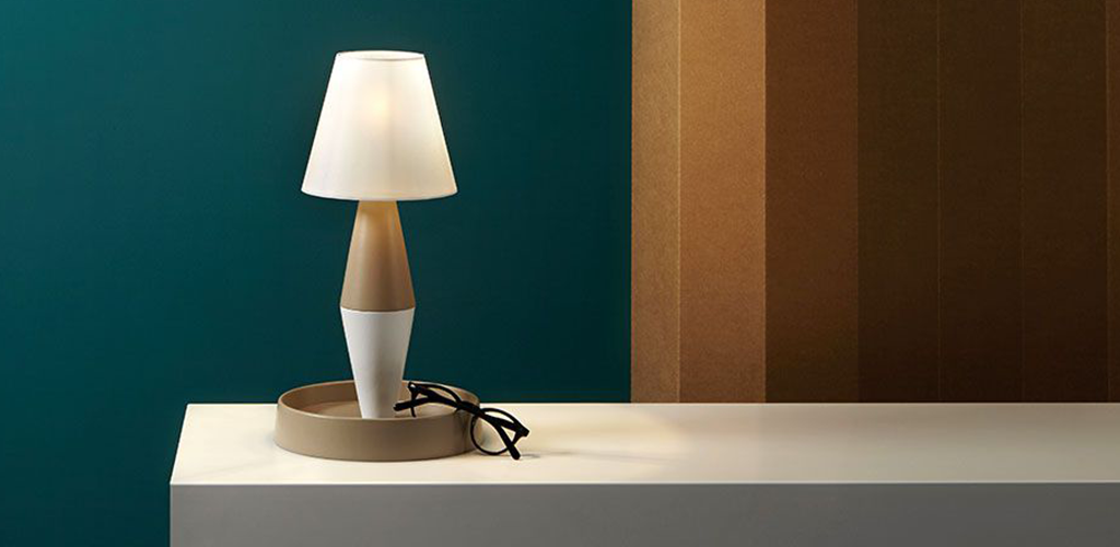 lampara de escritorio con porta objetos